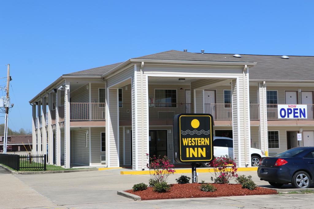 Western Inn Baker Esterno foto